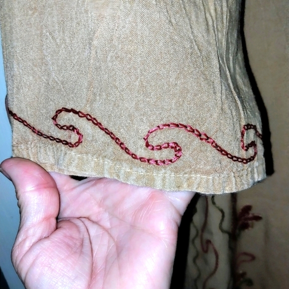 Amanda's Collection NWT Dress Tunic Sz Medium Embroidered 100% Rayon Tan - Picture 6 of 9